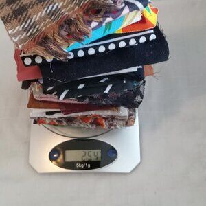 B) Want to renew your fabric stash for your creative projects? +1/2 lb fabrics